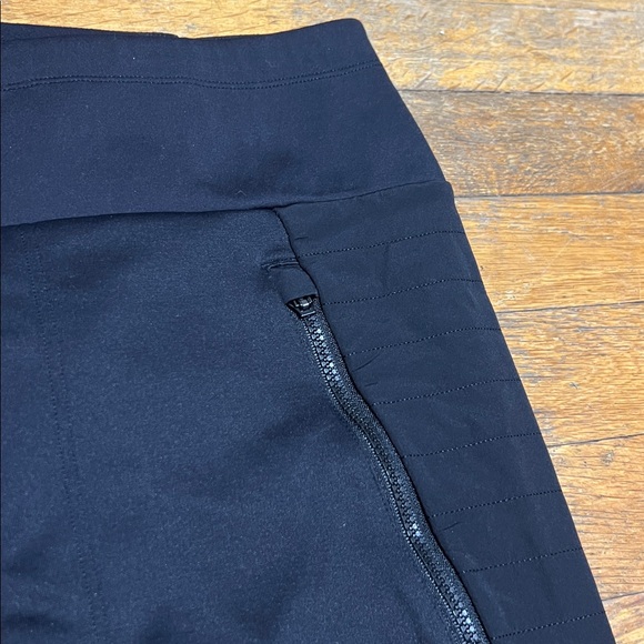 Athleta Peak Hybrid Fleece High-Rise Tights in Black, size Small - Picture 10 of 15